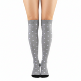 Chaussettes de Compression à Pois - Gris et Blanc - Vue de face portées sur jambes de femme